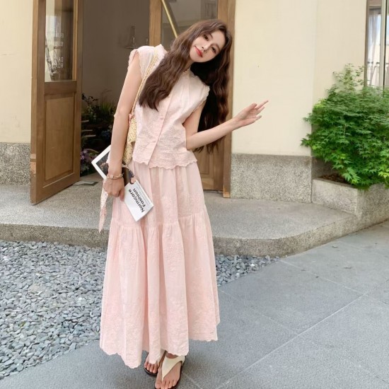 Tender Pink Ladies Embroidered Hollow Sleeveless Top Half Skirt Set for Women 2025 Summer French Style Gentle and Vitality Two Piece Set Tender Pink Ladies Embroidered Hollow Sleeveless Top Half Skirt Set for Women 2025 Summer French Style Gentle and Vitality Two Piece Set