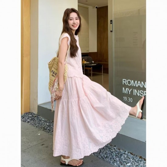Tender Pink Ladies Embroidered Hollow Sleeveless Top Half Skirt Set for Women 2025 Summer French Style Gentle and Vitality Two Piece Set Tender Pink Ladies Embroidered Hollow Sleeveless Top Half Skirt Set for Women 2025 Summer French Style Gentle and Vitality Two Piece Set