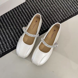 Star style flat ballet style single shoe for women 2025 new summer shallow mouth bean shoes with skirt French evening style