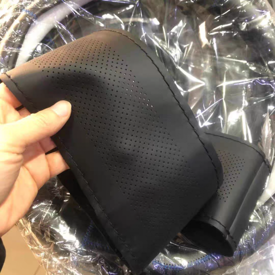 (Top layer leather) Hand sewn leather steering wheel cover, car handle cover, perforated anti slip suction Sweat ultra-thin all season universal type (Top layer leather) Hand sewn leather steering wheel cover, car handle cover, perforated anti slip suction Sweat ultra-thin all season universal type