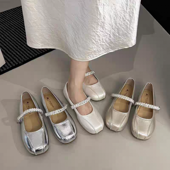 Star style flat ballet style single shoe for women 2025 new summer shallow mouth bean shoes with skirt French evening style Star style flat ballet style single shoe for women 2025 new summer shallow mouth bean shoes with skirt French evening style
